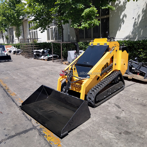 Mini-chargeuse compacte sur chenilles avec commandes <span class=keywords><strong>pilot</strong></span>ées - Rayon de braquage zéro pour l'entretien des vignobles et des vergers - Product Image 6
