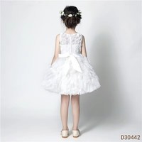 Robe de demoiselle d'honneur style coréen D30442 avec fleurs en spirale et empiècements, couleur personnalisable, pour mariage et fête