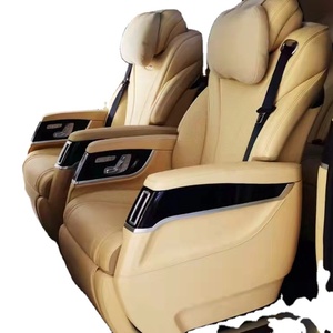 Siège de voiture de luxe avec repose-pieds motorisé - Product Image 1