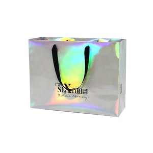 Sacs en papier personnalisés Cadeau Logo de mode personnalisé Imprimé Luxe Personnalisé pour le shopping - Product Image 1