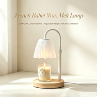 Lampe chauffe-bougie à hauteur réglable style ballet français avec verre plissé blanc et base en bois, diffuseur d'arômes pour la décoration intérieure, chambre et salon