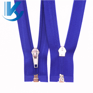 Cremallera de bobina de nailon de longitud personalizada #5 Deslizador de bloqueo automático Cremallera de plástico de extremo abierto Personalizable de fábrica - Product Image 3