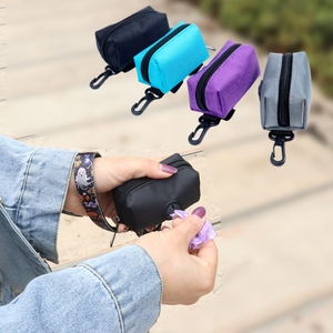 Venta al por mayor de bolsas de almacenamiento para recoger caca de perro de viaje, soporte portátil para bolsas de basura para perros, dispensador de bolsas para caca de perro al aire libre - Product Image 1