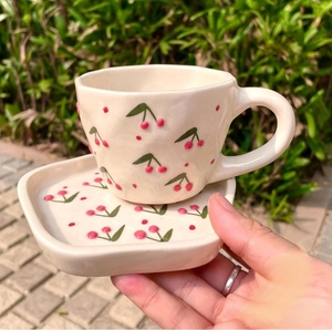 Tasse à café en céramique artisanale de qualité supérieure avec poignée confortable pour la maison, le bureau, le café et la restauration - En vente - Product Image 1