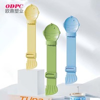 Petit distributeur d'eau portable 420ml pour animaux de compagnie, écologique, avec mousqueton en plastique.