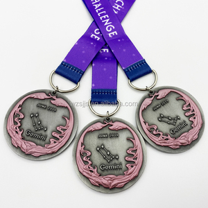 Medallas de Zodiaco <span class=keywords><strong>Personalizadas</strong></span> en Plata Antigua Esmaltada, Medalla de Meta para Carreras, Maratones, Carreras de 25KM y Carreras Recreativas con Cinta - Product Image 1