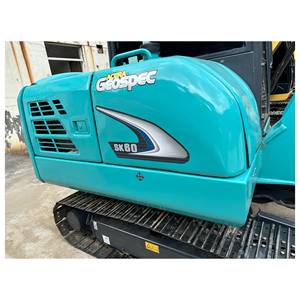 Excavadora usada KOBELCO SK60 6 toneladas Excavadora de segunda mano Maquinaria hidráulica original sobre orugas Buen Estado - Product Image 4