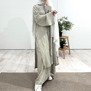 Ensemble coordonné 2 pièces plissé à rayures, vêtements islamiques pour femmes, abaya modeste, tuniques amples fendues sur le côté, jupes oversize, <span class=keywords><strong>Baju</strong></span> <span class=keywords><strong>Kurung</strong></span> - Product Image 5