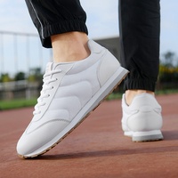 Baskets blanches unies printemps 2023 unisexe décontractées respirantes style coréen tendance Forrest Gump antidérapantes pour hommes