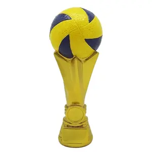 Venda quente de resina vôlei bola forma troféu