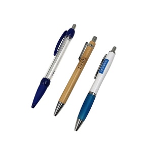 Bolígrafo Retráctil Personalizado al por Mayor con Logotipo, Empuñadura de Plástico y Goma, Ancho de Escritura de 0.5 mm, Económico - Product Image 1