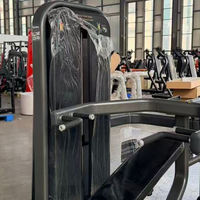 Machine combinée de presse pectorale et de presse épaules pour l'entraînement musculaire ; Convient à la fois à un usage domestique et commercial.