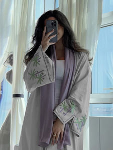 Conjunto de Abaya de Lino Transpirable con Diseño Abierto y Pañuelo de Chifón Bordado, ODM para Mujer, Todas las Temporadas - Product Image 2