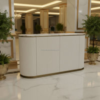 Table Buffet Nordique Moderne de Taille Personnalisée avec Base en Acier Inoxydable Doré Cadre en Bois Blanc Plateau en Pierre Fritté