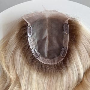 Topper en dentelle 5x6 pouces entièrement noué à la main, avec filet en dentelle 0.11, pour femmes, couleur blonde balayage, en cheveux humains vierges européens - Product Image 4