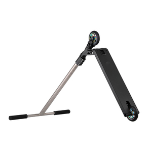 GETWICK Golden Titanium T bar Triangle <span class=keywords><strong>Street</strong></span> Edition Pro Scooter Noir, le scooter <span class=keywords><strong>freestyle</strong></span> le plus cher, le meilleur scooter de stunt - Product Image 3