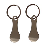 Porte-clés décapsuleur 2-en-1 en métal pour chariot de supermarché, avec logo personnalisé gravé, cadeaux promotionnels européens