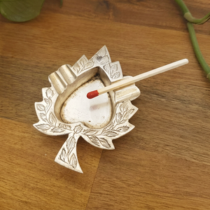 <b>Vintage</b> Brass Leaf Shaped Desktop <b>Ashtray</b> with Carved Design for Home Use - Product Image 1