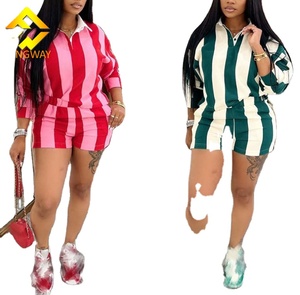 <span class=keywords><strong>Completo</strong></span> da <span class=keywords><strong>donna</strong></span> due pezzi di alta qualità: <span class=keywords><strong>camicia</strong></span> a maniche lunghe a righe <span class=keywords><strong>e</strong></span> <span class=keywords><strong>pantaloncini</strong></span> con vita elasticizzata <span class=keywords><strong>e</strong></span> decorazioni in pizzo, stile casual <span class=keywords><strong>e</strong></span> alla moda. - Product Image 1