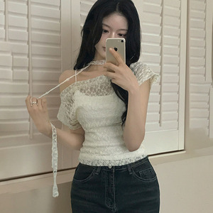 T-shirt doux et délicat à coupe classique, en dentelle, épaules dénudées, couleur unie, manches courtes, respirant, imprimé numérique, pour femme, idéal pour l'été - Product Image 3