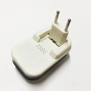 Универсальный <span class=keywords><strong>2</strong></span> слота ЕС/США штекер Интеллектуальный ЖК-экран 3,6 В Кнопка литиевая батарея зарядное устройство для LIR2016/2025/2032/ML2016/ML2032 - Product Image 6