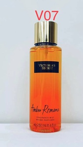 Victoria's Secret Amber Romance Fragrance Mist 250 ml Spray para Habitaciones - Product Image 3