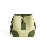 Tas Selempang Wanita Kulit Sapi Full Grain Custom Pabrik, Model Bucket dengan Tali Serut, Portabel, Bisa Digunakan Sebagai Tas Bahu dan Tas Tangan