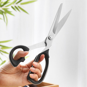 กรรไกรตัดผ้าสแตนเลสหนา 4 มม. สำหรับงานตัดเย็บมืออาชีพและใช้ในครัวเรือน - Product Image 4