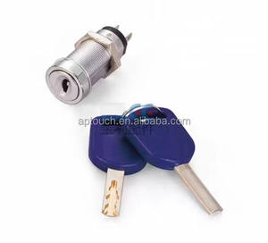 ゲーム用フラットフットプラグロックコンソール電気制御スイッチ三日月丸キー同番号アクセサリー - Product Image 1