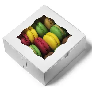 علب مخبوزات بنافذة مقاس 6 × 6 × 2.5 بوصات حاويات حلوى بيضاء لحفلات الزفاف عبوات حلوى للكعك والبوكيز والبوظة والمعجنات