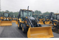 Backhoe Loader Roda XC8-S2570 Merek Terbaik 4WD Dengan Berbagai Lampiran untuk Renovasi Halaman dan Pekerjaan Pemindahan Tanah