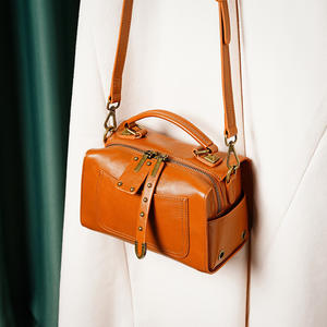 Bolso de Mano Desmontable de Cuero Genuino con Gran Capacidad, Diseño Simple, Cierre de Cremallera, Impermeable, para Uso en la Playa en Verano - Product Image 2