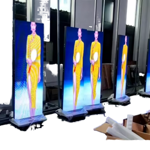 Pantalla LED para escaparates P2.5 de 640x1920 mm, alto brillo, 5 años de garantía, ángulo de visión de 160°, gestión remota de contenido. - Product Image 1