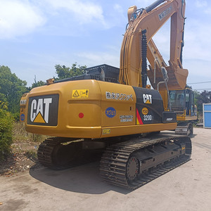 Excavatrice sur chenilles CAT 320D2 de 20 tonnes avec godet de 1m³ de capacité, modèle 2023 en stock, prix bas, occasion. - Product Image 2