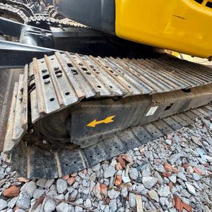 Mini-excavatrice Komatsu PC35MR d'occasion propre et bien entretenue à prix avantageux - Product Image 2