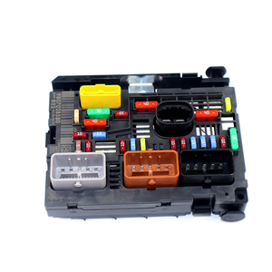 Caja de Fusibles del Motor 9807028580 <span class=keywords><strong>BSM</strong></span>-R02 R19 para Peugeot 3008 407 5008 <span class=keywords><strong>Citroen</strong></span> C4 C6 - Product Image 3