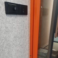 Cabine de communication double moderne insonorisée 32 dB, modulaire et autonome pour entrepôt et vidéoconférence