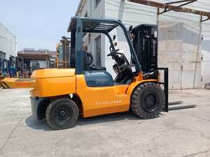 Chariot élévateur à fourche de 5 tonnes de haute qualité avec déplacement latéral, longueur de fourche de 1,22 m, moteur diesel d'occasion, marque japonaise, prix d'usine - Product Image 6