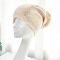 Bonnet en fourrure de raton laveur véritable avec pompon, bonnet de décoration pour femmes, bonnet d'hiver chaud avec crâne et bûche personnalisés, vente en gros