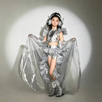 Tenue de princesse féerique scintillante, costume de danse métallique avec traîne en tulle et ailes de papillon pour carnaval, festival et séance photo