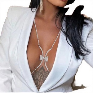 Chaîne de corps sexy et romantique en alliage doré, style harnais croisé, avec pendentif étoile, pour bikini et plage, chaîne de taille et de ventre, style bohème avec nœud - Product Image 2