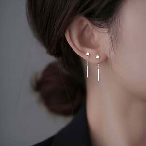 Produit boucles d'oreilles pour femmes 2025 nouvelle tendance Simple élégant boucles d'oreilles minimaliste Atile géométrique minceur chaînes d'oreille - Product Image 1