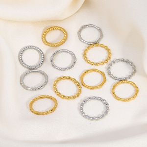 Bague de phalange minimaliste en acier inoxydable inaltérable plaqué or 18 carats PVD, motif bambou, pour femme - Product Image 4