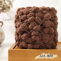 Lot de 2 pelotes de fil chenille Xinhai, 100g chacune, 100% polyester, ultra doux, anti-boulochage, haute ténacité, pour tricot à la main et crochet, avec pompons
