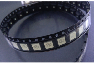 5050 rojo 660nm 6 pines 3CHIPS 2,0-2,4 V LED smd rojo diodo <span class=keywords><strong>de</strong></span> alto brillo Chip SMD para <span class=keywords><strong>planta</strong></span> crece <span class=keywords><strong>la</strong></span> luz - Product Image 2