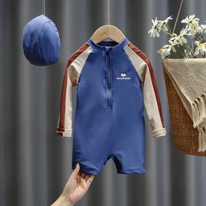 Jongens 2026 Nieuwe stijl zonwerende zwempak en badmuts, stijlvolle badkleding uit één stuk voor kinderen lente strandvakantie - Product Image 3
