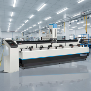 เครื่องจักรผลิตโปรไฟล์หน้าต่างและประตูอลูมิเนียมความแม่นยำสูงสำหรับโรงงานขายส่ง พร้อมระบบ PLC และตลับลูกปืน สำหรับงานกัดแบบ Copy Router บนวัสดุ UPVC/CNC - Product Image 1