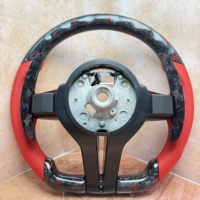 Volant sport à 4 branches forgé sur mesure pour F10/F18/F11/M6/M3/M4/M5/E81/F20/F87/E70/E71/E90 en fibre de carbone véritable