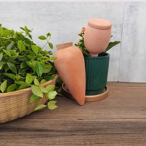 Usine en gros personnalisé <span class=keywords><strong>terre</strong></span> <span class=keywords><strong>cuite</strong></span> argile Olla Pot eau Irrigation planteur pour jardin pépinière utiliser avec des pointes de fleurs - Product Image 4