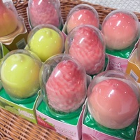 En gros, desserts glacés surgelés, glaces saveur mangue, fraise, raisin, glaces en forme de fruits, bâtonnets glacés aux fruits mélangés